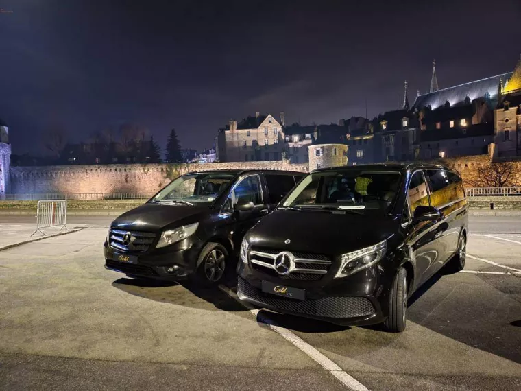 Réserver un réserver un VTC à l'avance pour prendre l'avion tôt le matin, Nantes, GOLD VTC